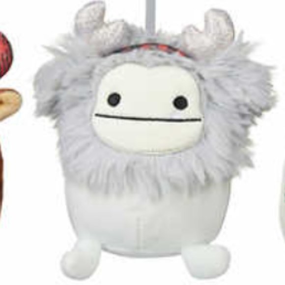 💕2 for $17💕 SQUISHMALLOW 4" Yeti Holiday Classic Ornament Hang Tag Costco - Picture 6 of 8